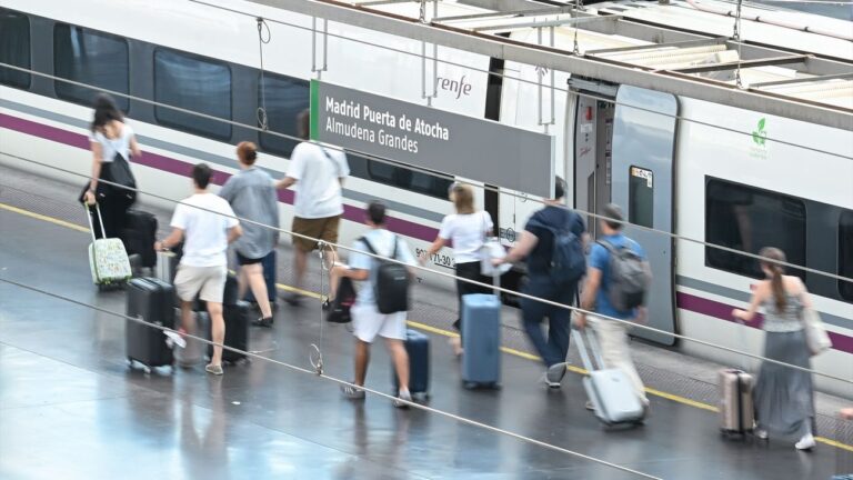 Met de trein naar Spanje in 2026: routes, reistijden, prijzen en plannen voor de nachttrein
