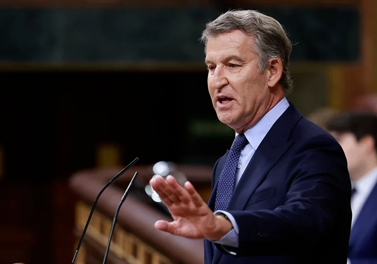 Nieuwe peiling: PP en Vox samen naar 202 zetels, PSOE zakt naar laagste niveau van deze regeerperiode