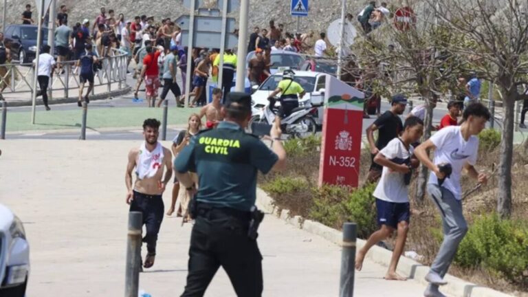 Opnieuw geweld in Ceuta: militairen en Guardia Civil bekogeld met stenen