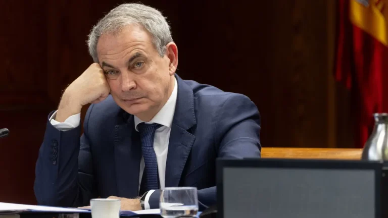 Spaanse justitie zet druk op PSOE voort: belangrijke verhoren rond Zapatero en vermeende schaduwoperatie