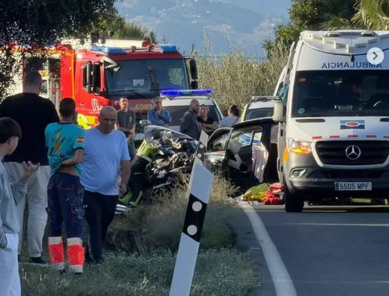 Dodelijke frontale botsing bij Alhaurín el Grande: één dode en vier gewonden