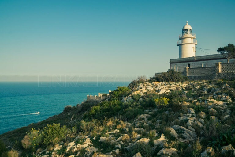 Historische vuurtoren in Jávea na 170 jaar toegankelijk: gratis dolfijnen en walvissen spotten