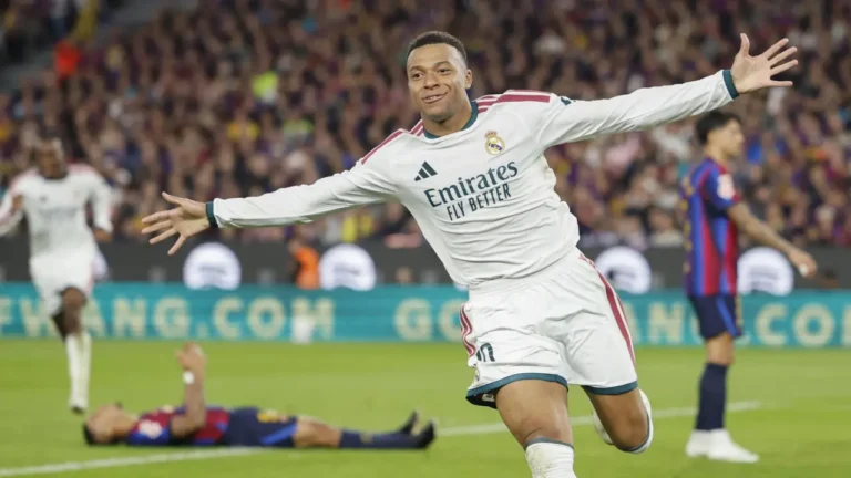 Mbappé bezorgt Real Madrid zege op Barcelona in spannende Clásico