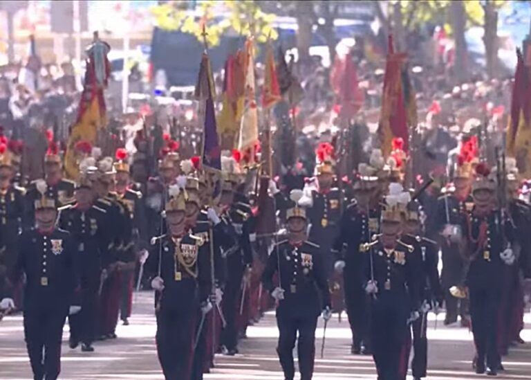 Sánchez uitgefloten tijdens Spaanse nationale feestdag: politieke spanningen zichtbaar in Madrid